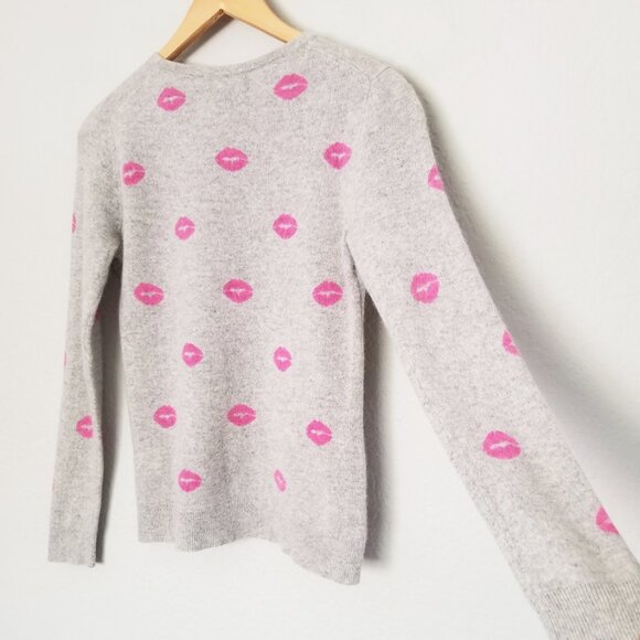 Charter Club 100% Cashmere Lipstick Lips Crewneck Sweater Gray Pink Size S $159 - Picture 13 of 15